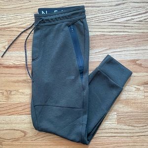 American Eagle mens joggers
